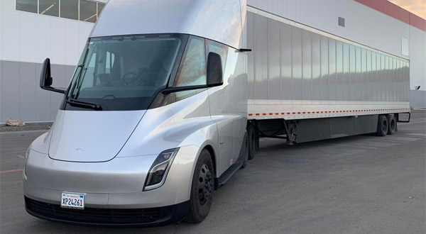 Tesla Semi уже совсем скоро